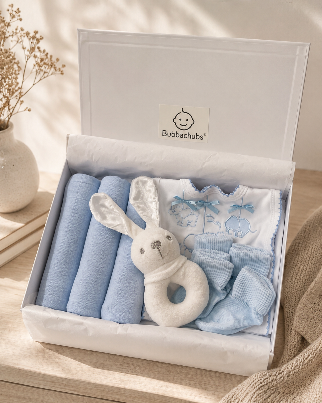 Bubbachubs Baby Boys Newborn Gift Box with Muslins, Bibs, Rattle & Socks 0-3 Months